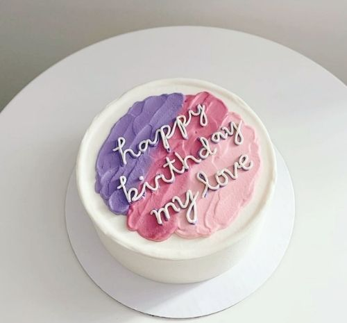 Mẫu bánh sinh nhật độc đáo cho bạn gái - Bánh Kem cho Nữ đẹp kem sữa tươi